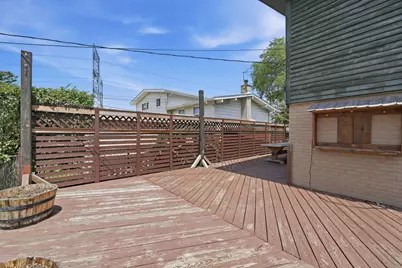 [Address not provided], Morton Grove, IL 60053 - Photo 36