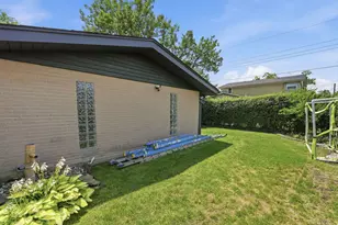[Address not provided], Morton Grove, IL 60053 - Photo 38