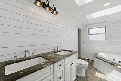 [Address not provided], Morton Grove, IL 60053 - Photo 20