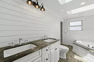 [Address not provided], Morton Grove, IL 60053 - Photo 20