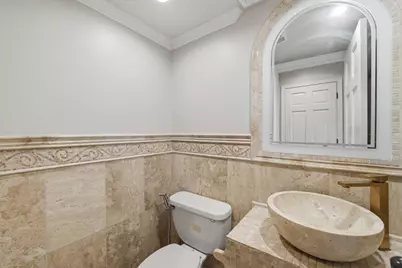 [Address not provided], Morton Grove, IL 60053 - Photo 16