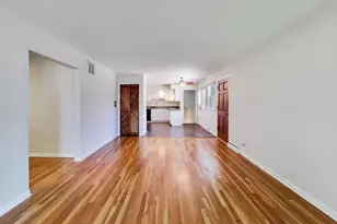 1326 S Dunton Ave, Arlington Heights, IL 60005 - Photo 4