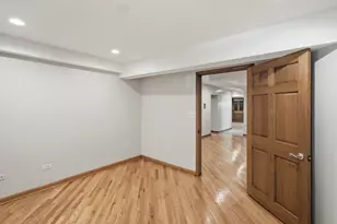5203 S Woodlawn Ave, Chicago, IL 60615 - Photo 12