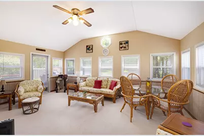 1080 Victoria Drive, Fox River Grove, IL 60021 - Photo 8