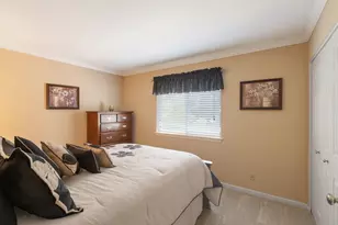 1080 Victoria Dr, Fox River Grove, IL 60021 - Photo 14