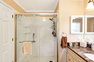 1080 Victoria Dr, Fox River Grove, IL 60021 - Photo 12