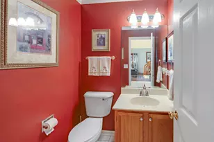 1080 Victoria Dr, Fox River Grove, IL 60021 - Photo 10