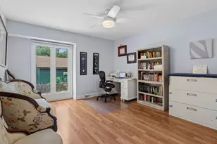 1835 Tanglewood Dr, Glenview, IL 60025 - Photo 16