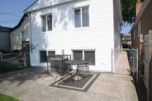 9042 S Emerald Ave, Chicago, IL 60620 - Photo 36