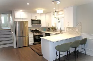 9042 S Emerald Ave, Chicago, IL 60620 - Photo 8