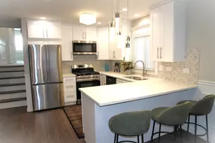 9042 S Emerald Ave, Chicago, IL 60620 - Photo 6