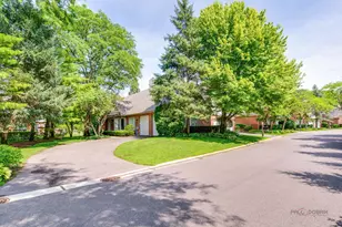 1138 Lynette Dr, Lake Forest, IL 60045 - Photo 2