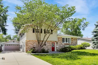 142 N Cady Drive, Palatine, IL 60074 - Photo 2