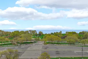 3950 N Lake Shore Dr, Chicago, IL 60613 - Photo 12