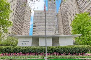 3950 N Lake Shore Dr, Chicago, IL 60613 - Photo 1