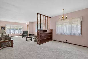 212 Sherman St, Streator, IL 61364 - Photo 6