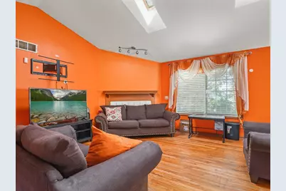 212 Rochester Road, Poplar Grove, IL 61065 - Photo 8