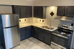 437 E Marion St, Princeton, IL 61356 - Photo 2