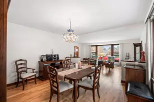 5038 N Nagle Ave, Chicago, IL 60630 - Photo 6