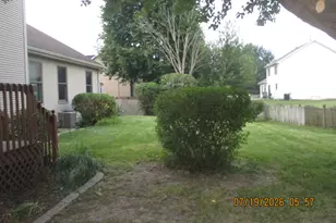 1911 Chestnut Hill Rd, Plainfield, IL 60586 - Photo 10