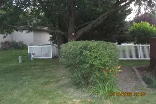 1911 Chestnut Hill Rd, Plainfield, IL 60586 - Photo 8