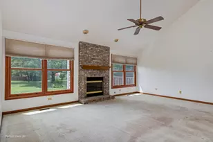 1911 Chestnut Hill Rd, Plainfield, IL 60586 - Photo 12