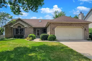 1911 Chestnut Hill Rd, Plainfield, IL 60586 - Photo 2