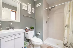 3525 N Pioneer Ave, Chicago, IL 60634 - Photo 20