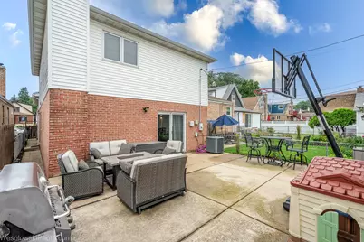 3525 N Pioneer Avenue, Chicago, IL 60634 - Photo 28