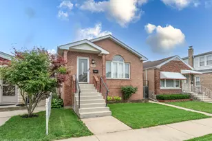 3525 N Pioneer Ave, Chicago, IL 60634 - Photo 1