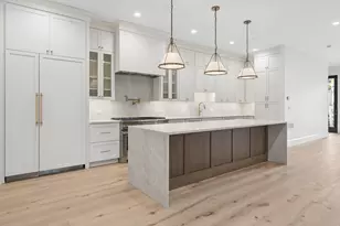 [Address not provided], Chicago, IL 60657 - Photo 2