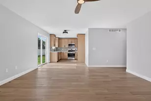902 W South St, Lexington, IL 61753 - Photo 8