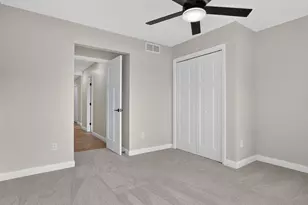 902 W South St, Lexington, IL 61753 - Photo 24