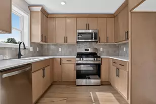 902 W South St, Lexington, IL 61753 - Photo 14