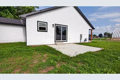 902 W South Street, Lexington, IL 61753 - Photo 36