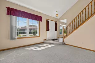 1504 Root St, Crest Hill, IL 60403 - Photo 2