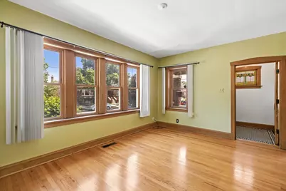 2414 East Avenue, Berwyn, IL 60402 - Photo 4