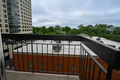 5201 S Cornell Avenue #5D, Chicago, IL 60615 - Photo 6