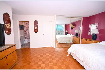 5201 S Cornell Avenue #5D, Chicago, IL 60615 - Photo 12