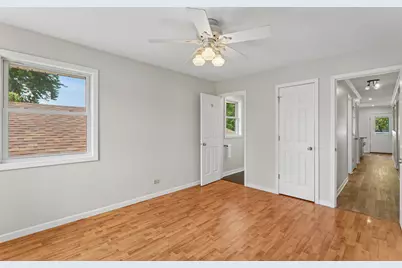 327 Oakwood Drive, Antioch, IL 60002 - Photo 4