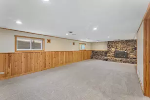 327 Oakwood Dr, Antioch, IL 60002 - Photo 20
