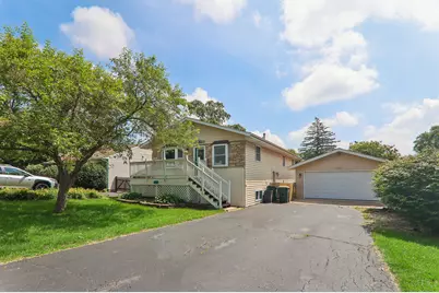 327 Oakwood Drive, Antioch, IL 60002 - Photo 32