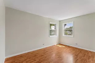 327 Oakwood Dr, Antioch, IL 60002 - Photo 12