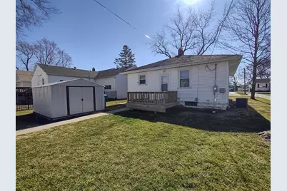 912 Douglas Street, Morris, IL 60450 - Photo 16