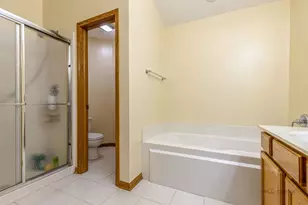1283 Georgetown Way, Vernon Hills, IL 60061 - Photo 22