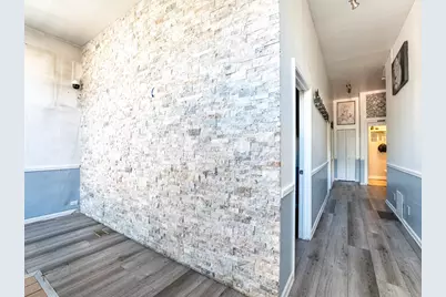 2242 N Western Avenue, Chicago, IL 60647 - Photo 2