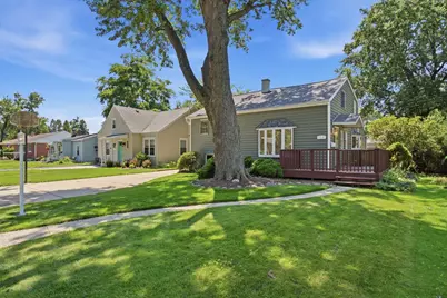 126 S Lodge Lane, Lombard, IL 60148 - Photo 1