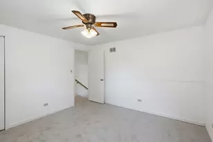 126 S Lodge Ln, Lombard, IL 60148 - Photo 22