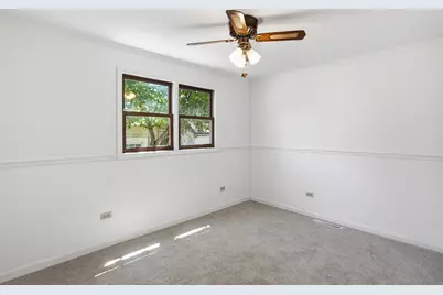 126 S Lodge Lane, Lombard, IL 60148 - Photo 20