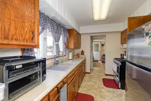 220 S 1st St, Elburn, IL 60119 - Photo 8